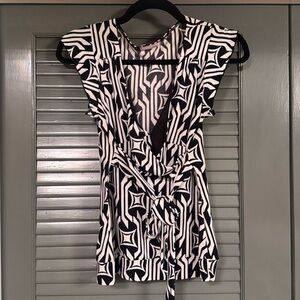 Y2K Vol: 1 Black & White Retro Print Front Tie Blouse